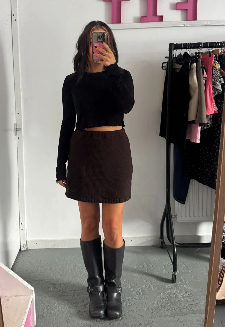 black slinky cropped top - Image 3