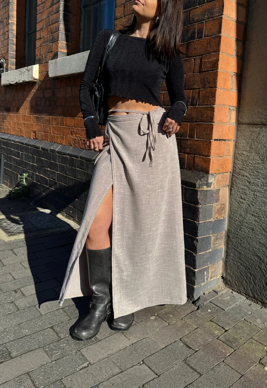 black slinky cropped top - Image 4