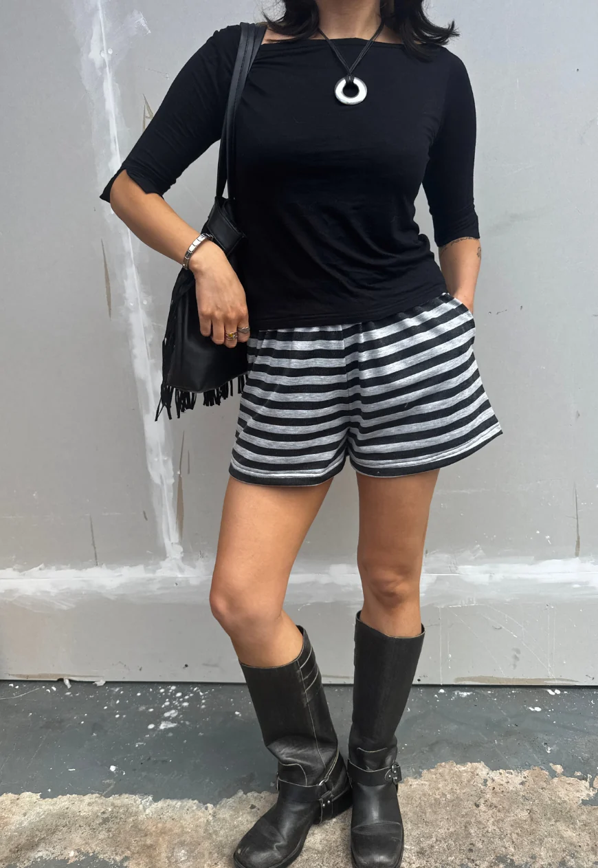 black split sleeve soft top - Image 3