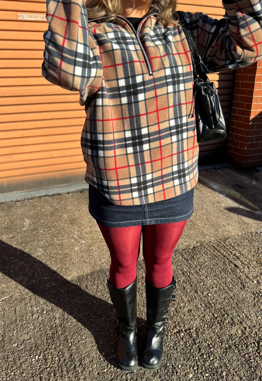 brown check print fleece - Image 3