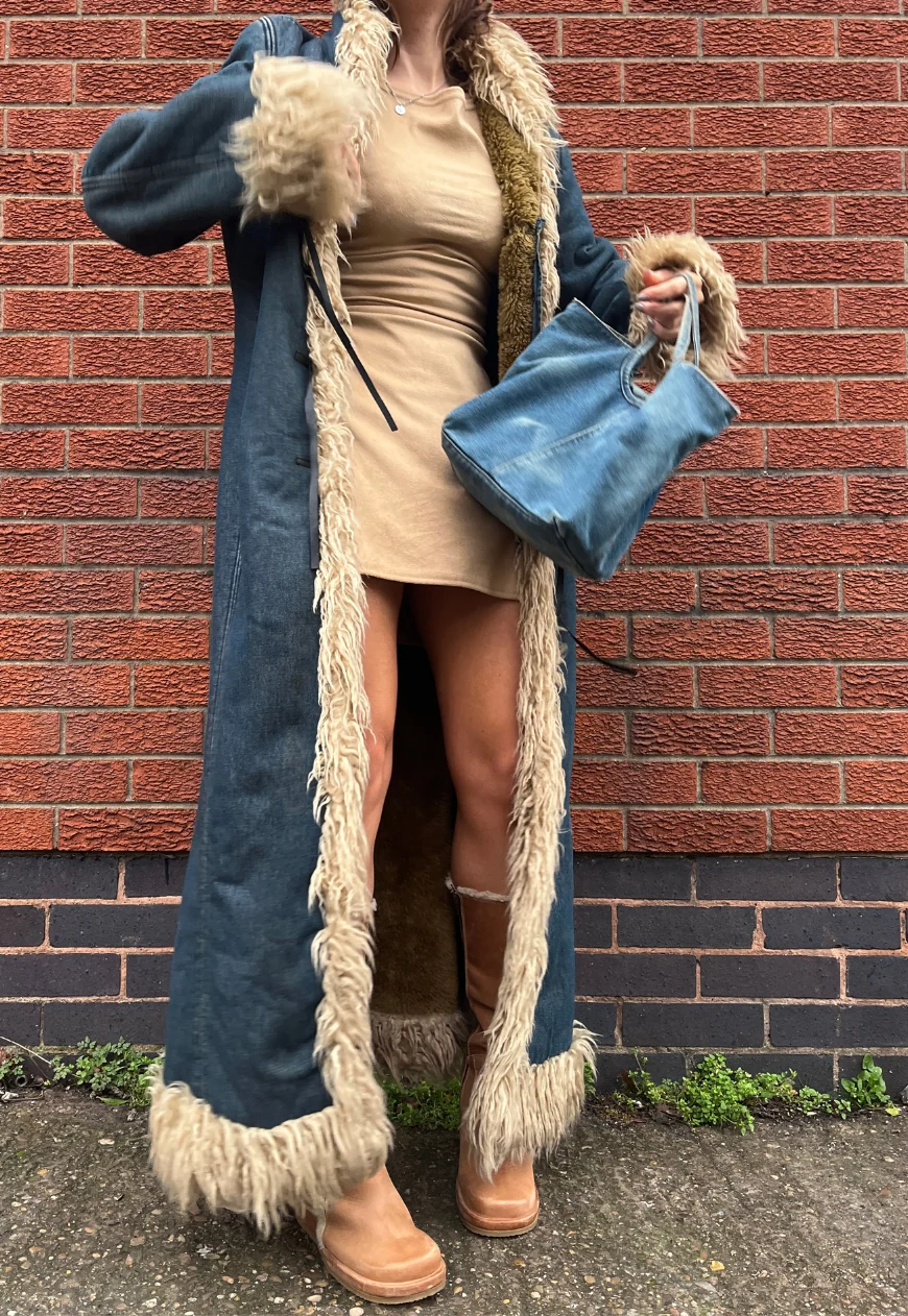camel faxu suede cinch mini dress - Image 4