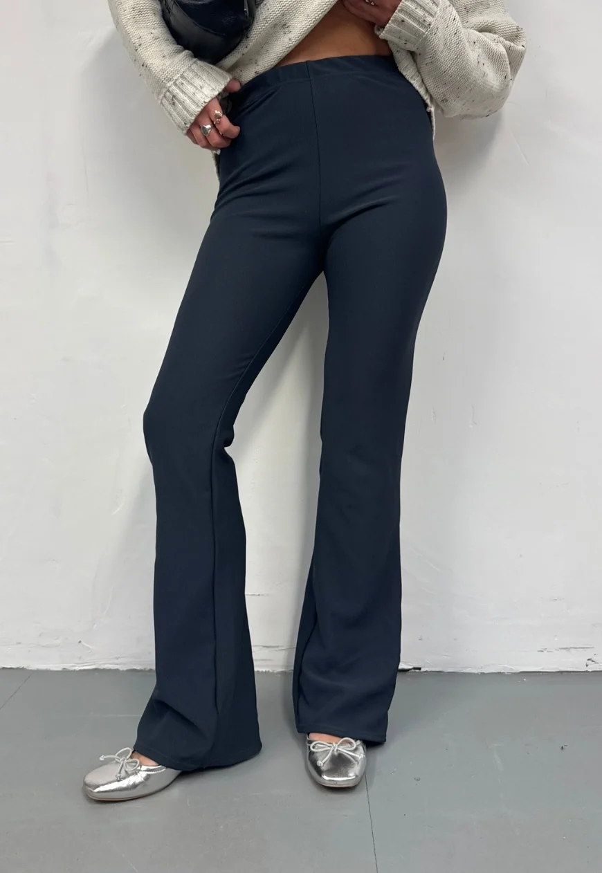 grey rib staple flares - Image 3