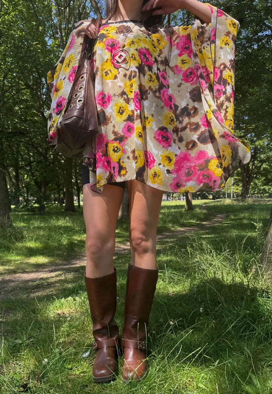 pink & yellow mesh poncho - Image 3